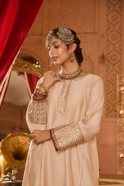 BEGUM CHOGHA SET