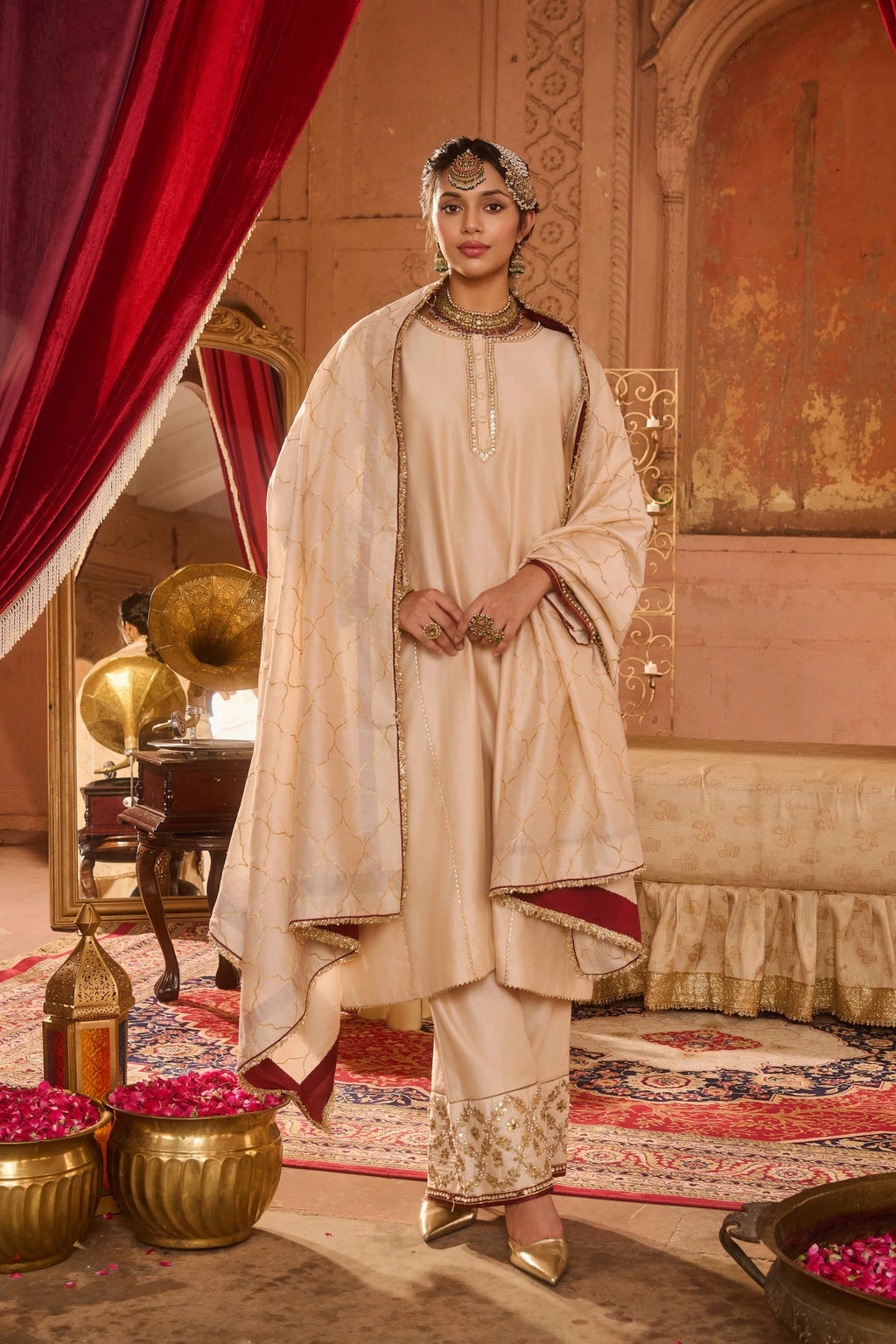 BEGUM CHOGHA SET