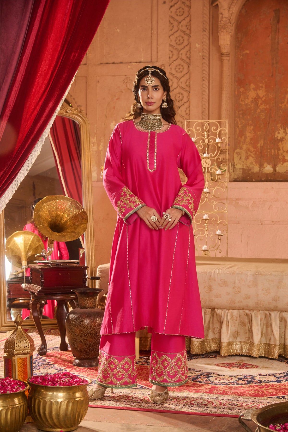 BEGUM CHOGHA SET