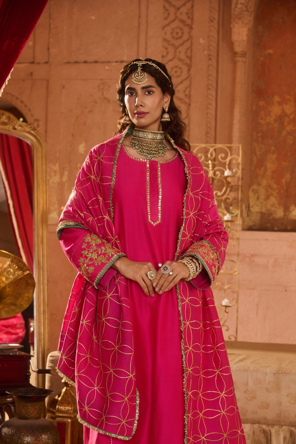 BEGUM CHOGHA SET