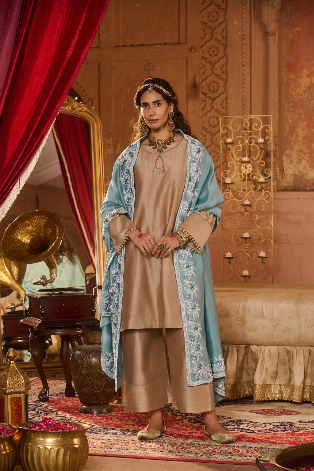 ZEENAT KURTA SET
