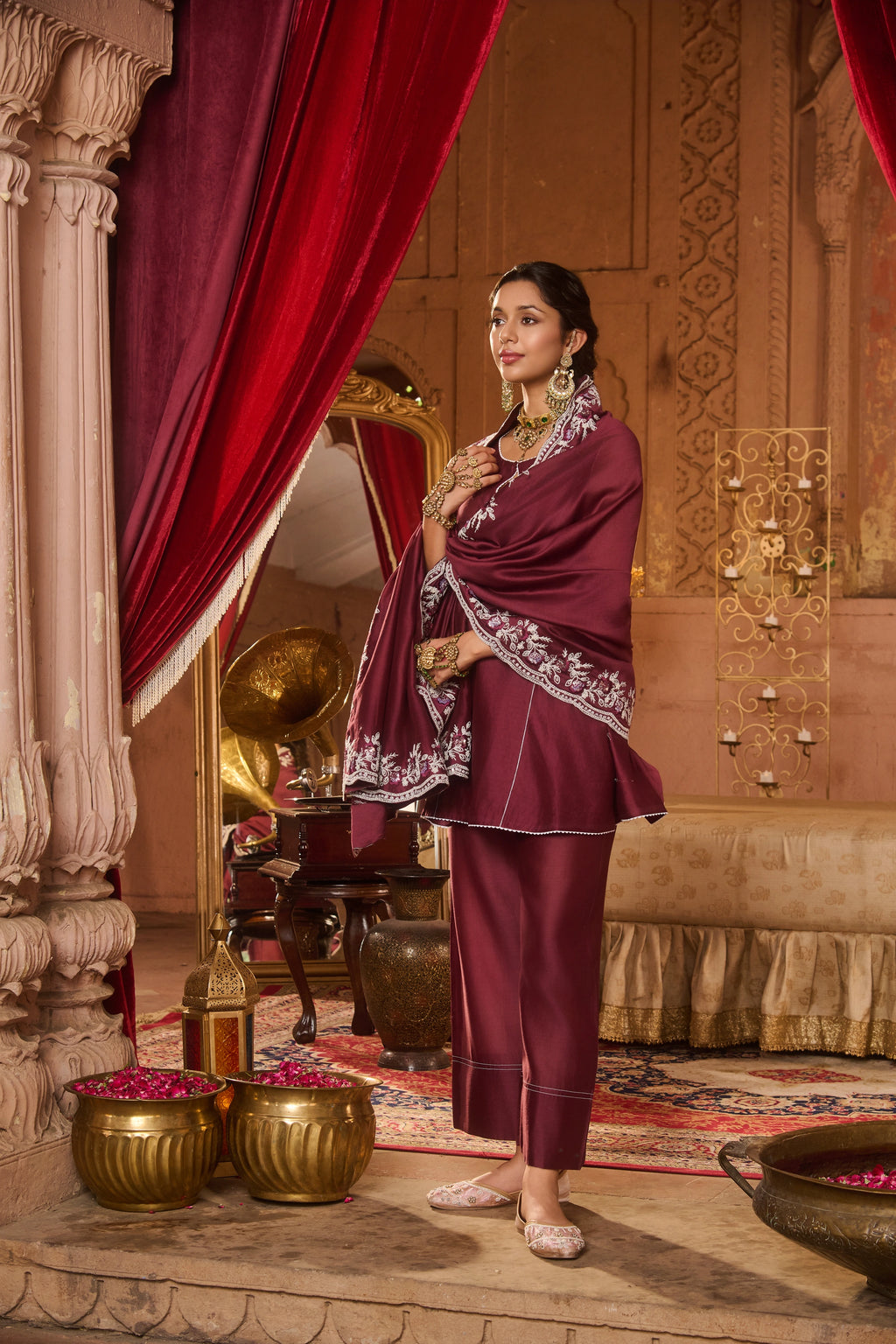 ZEENAT KURTA SET