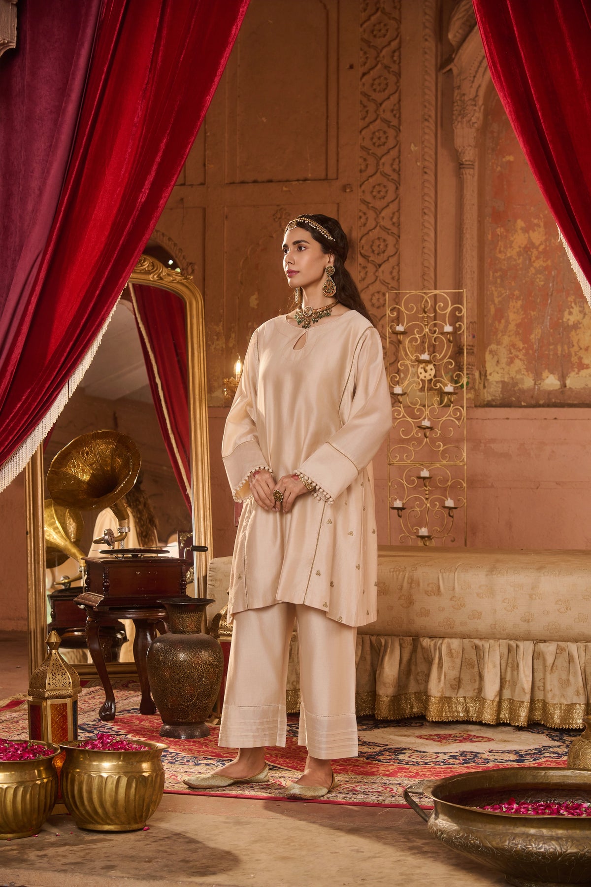 ZEENAT KURTA SET