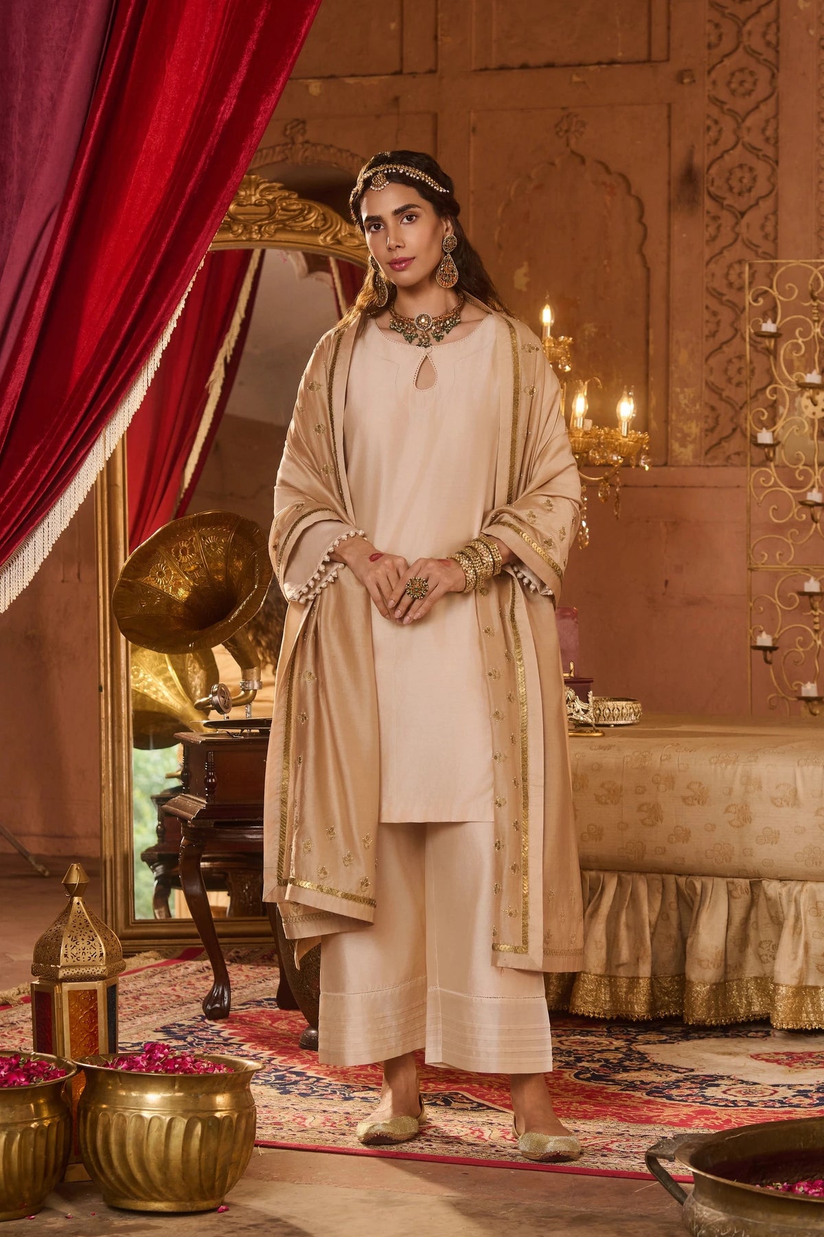 ZEENAT KURTA SET