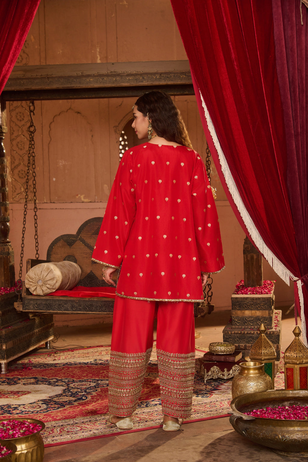 NAYAAB KURTA SET