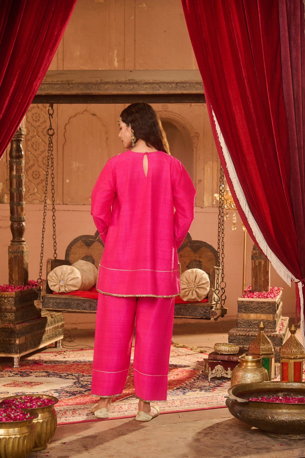 NAYRA KURTA SET